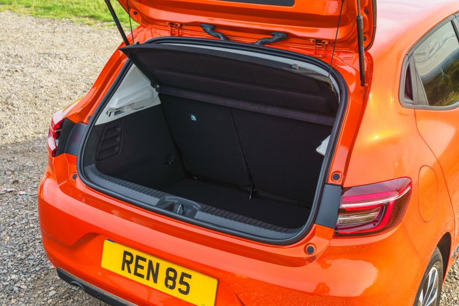  Renault Clio 2019 года  (UK) (фото 36 из 40)